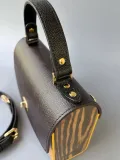 Сумка кожаная с деревянными вставками